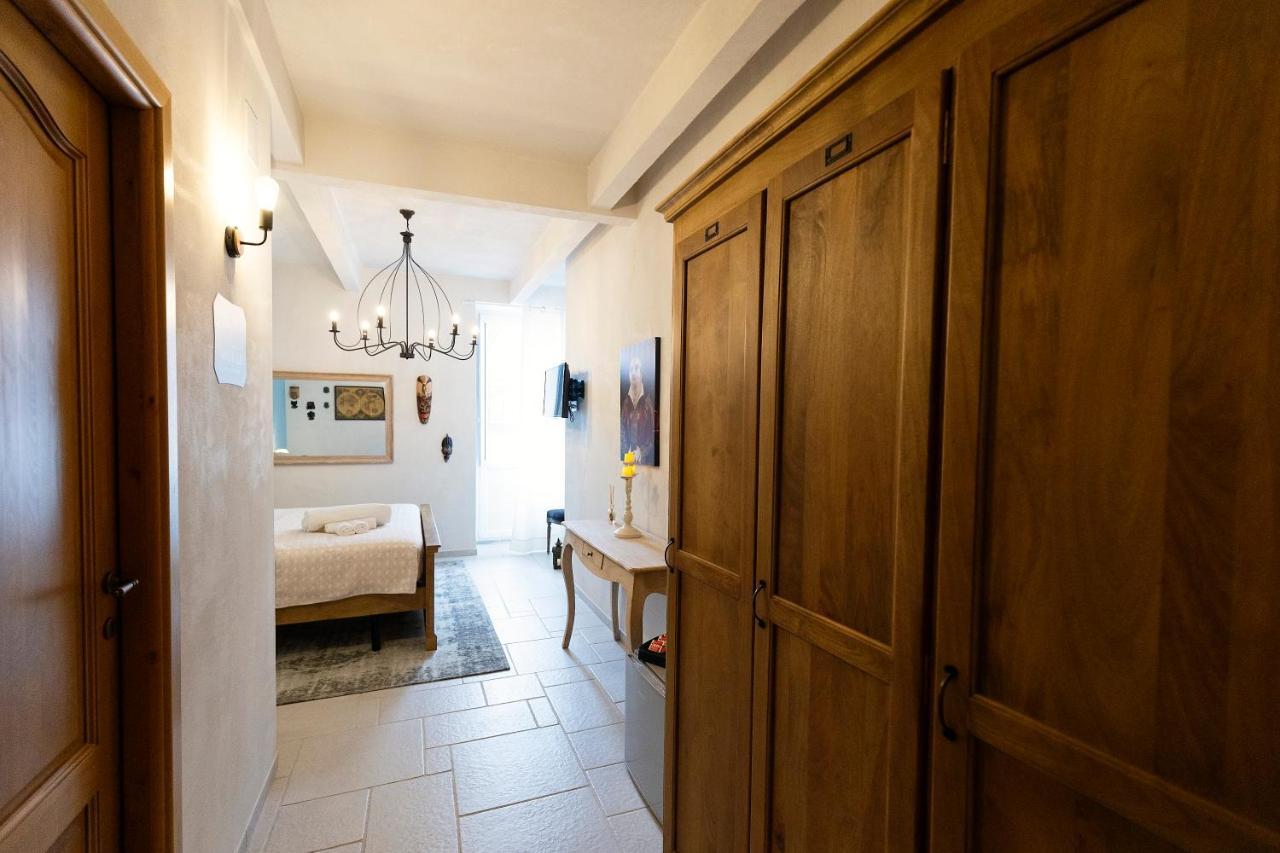 Palazzo Badiale History&Rooms Atella Exterior foto